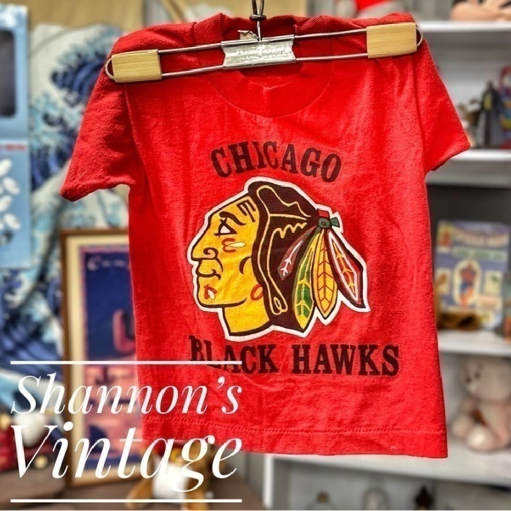 Chicago Black Hawks VNTG made in USA sz 2T - 4T single stitch screen stars tee